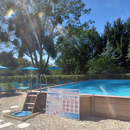 Camping Le Vallage Attigny エクステリア 写真