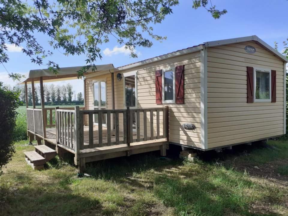 Camping Le Vallage Attigny エクステリア 写真