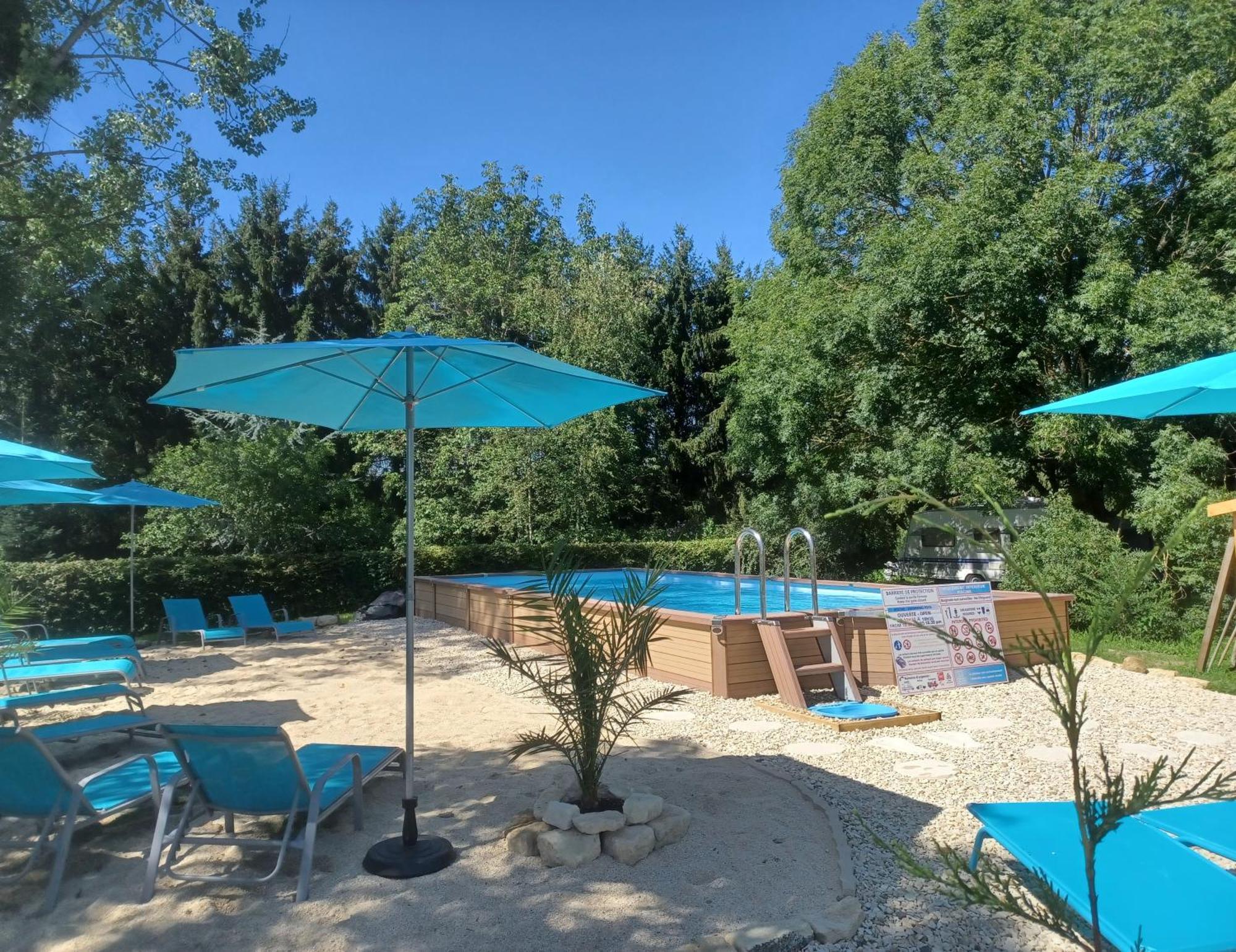 Camping Le Vallage Attigny エクステリア 写真