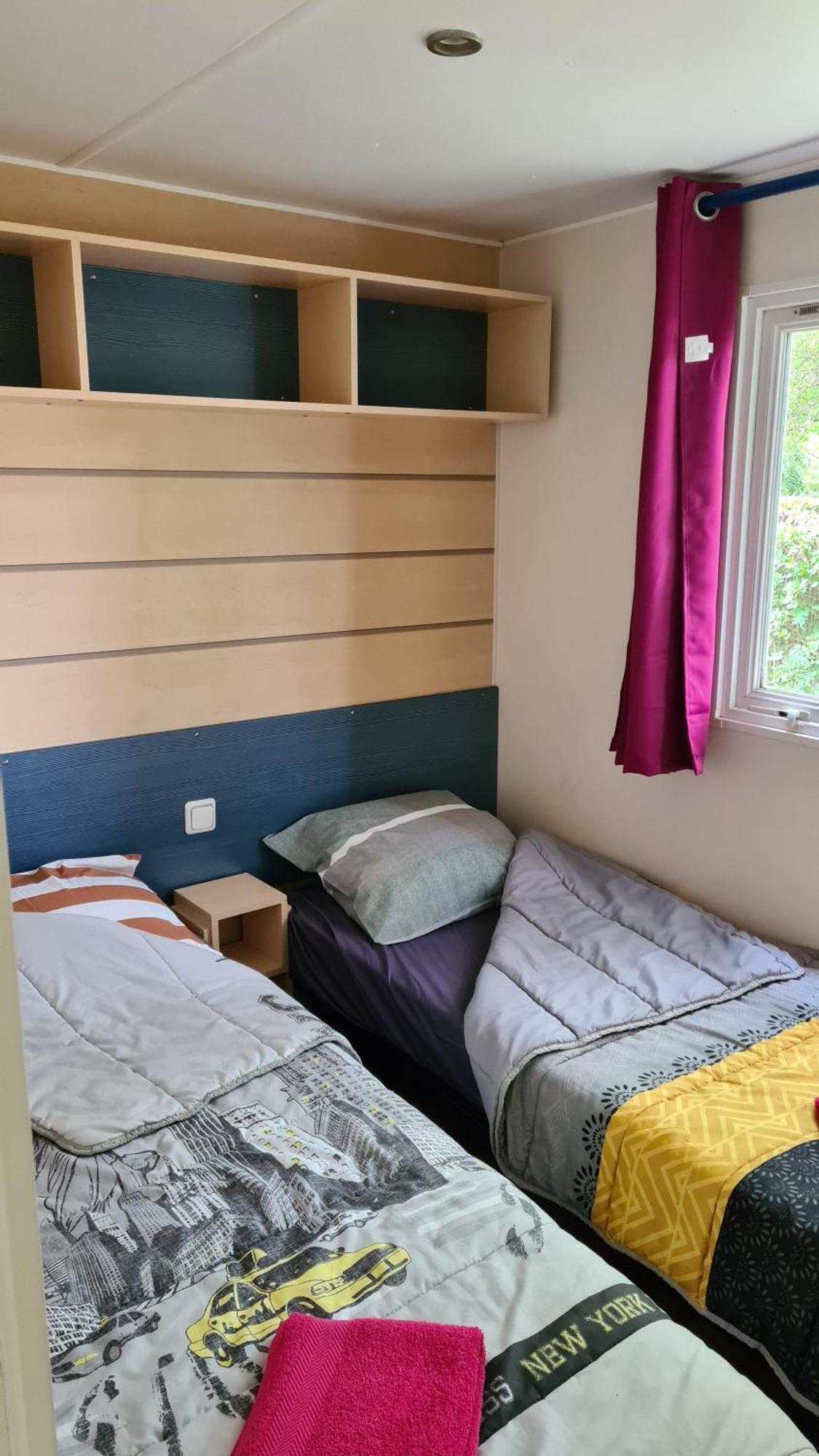 Camping Le Vallage Attigny エクステリア 写真